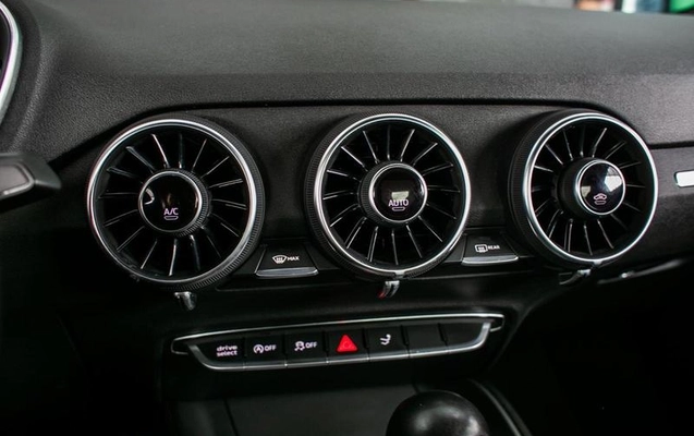 imagem-https://www.socarrao.com.br/sc-vehicle-images-prod/4301606/1792026499032-8552814_9_B_276e316b6e.jpeg