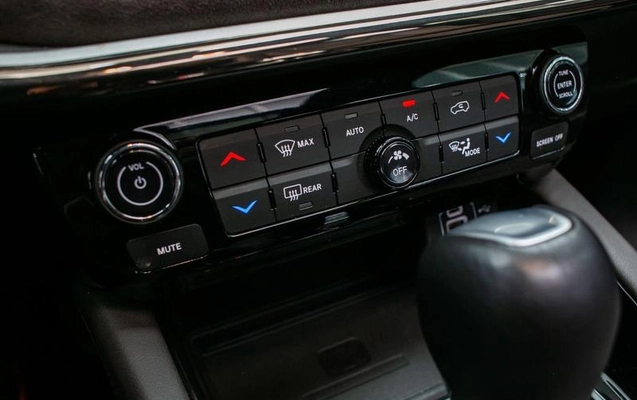 imagem-https://www.socarrao.com.br/sc-vehicle-images-prod/4301649/1791423151929-8522441_16_B_8386094ac6.jpeg