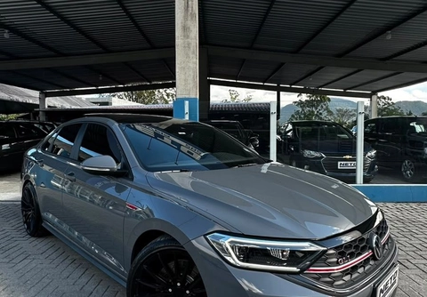 Volkswagen Jetta 2024 Cinza — foto 1 de 3