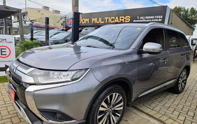 imagem-https://www.socarrao.com.br/sc-vehicle-images-prod/4301749/1792180587510-8544403_5_B_4dd51f9da5.jpeg