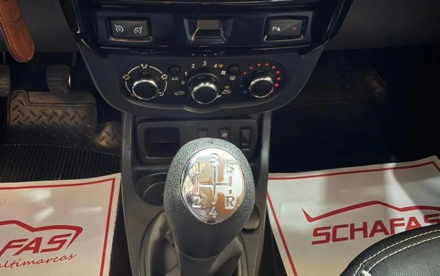 imagem-https://www.socarrao.com.br/sc-vehicle-images-prod/4301757/1791401543051-8075937_10_B_71ba345eb3.jpeg
