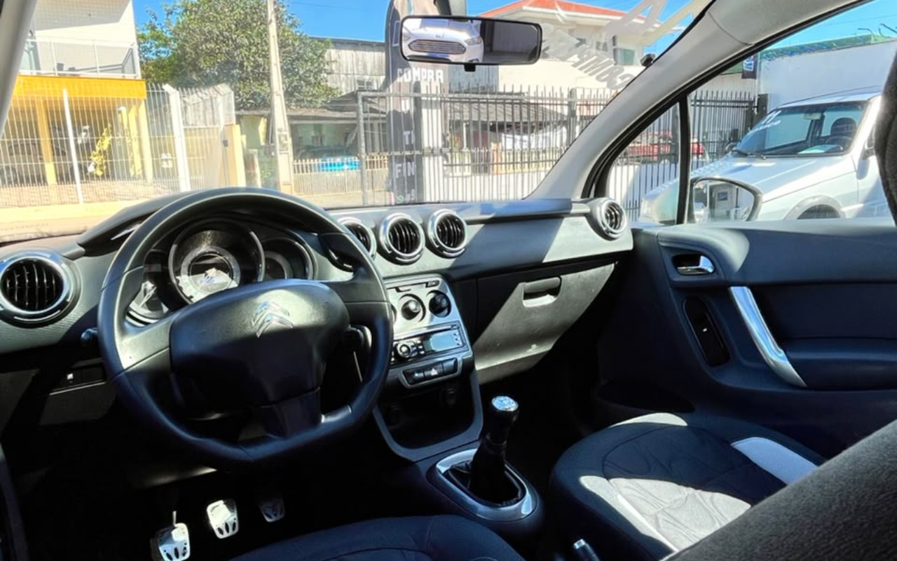 imagem-https://www.socarrao.com.br/sc-vehicle-images-prod/4301758/1791401569254-V2hhdHNBcHAgSW1hZ2UgMjAyNi0xMC0wNyBhdCAxNS4zOC4wOSAoMSkuanBlZw.jpeg