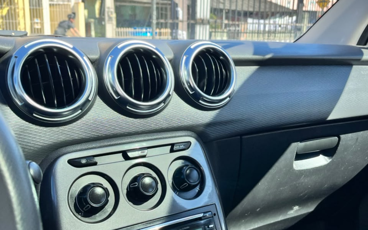 imagem-https://www.socarrao.com.br/sc-vehicle-images-prod/4301758/1791401569488-V2hhdHNBcHAgSW1hZ2UgMjAyNi0xMC0wNyBhdCAxNS4zOC4xMCAoMSkuanBlZw.jpeg
