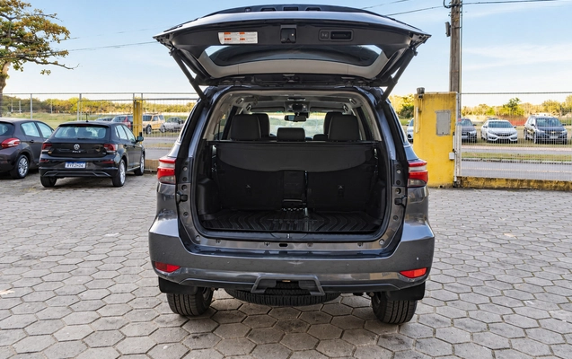 imagem-https://www.socarrao.com.br/sc-vehicle-images-prod/4301802/1791402032873-06b48576ddae4682a4a547d9df5233e0_1791401953048.jpg