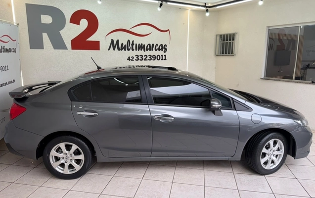 imagem-https://www.socarrao.com.br/sc-vehicle-images-prod/4301827/1791402165057-31tBGwZLHNiNhw4Nng795I7VawcRcJ7p.jpg