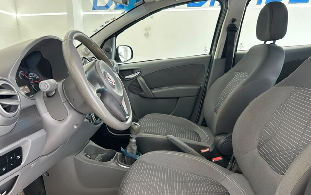 imagem-https://www.socarrao.com.br/sc-vehicle-images-prod/4301919/1791402800047-9_045301.jpg