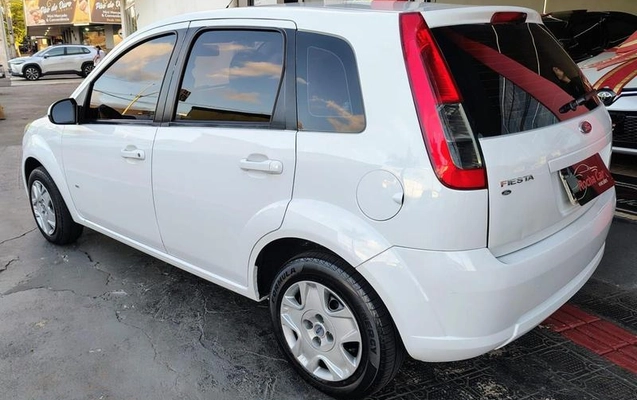 imagem-https://www.socarrao.com.br/sc-vehicle-images-prod/4301921/1791487718647-8551503_3_B_5fc6af7eeb.jpeg