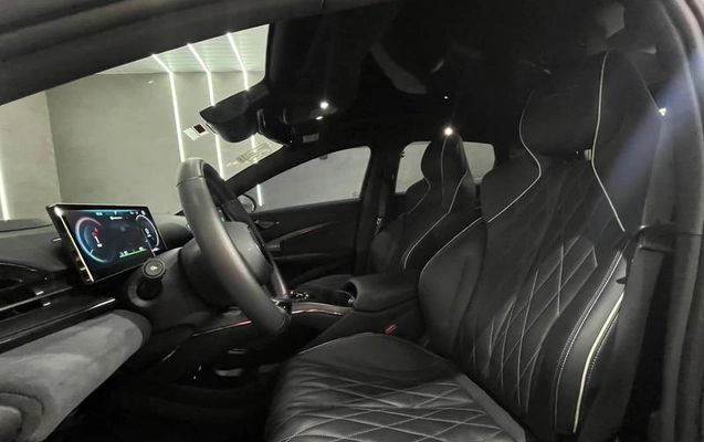 imagem-https://www.socarrao.com.br/sc-vehicle-images-prod/4302001/1791903702608-8552939_3_B_3c0cea3905.jpeg
