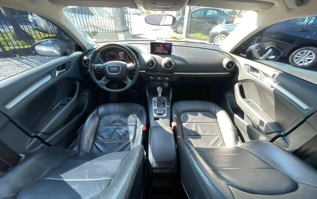 imagem-https://www.socarrao.com.br/sc-vehicle-images-prod/4302037/1791403548992-8406705_7_B_d3ce733f4d.jpeg