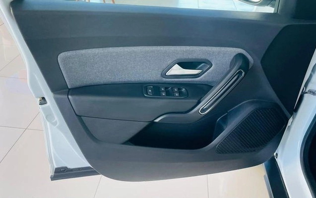 imagem-https://www.socarrao.com.br/sc-vehicle-images-prod/4302041/1791403583196-8498880_6_B_ed90a508af.jpeg