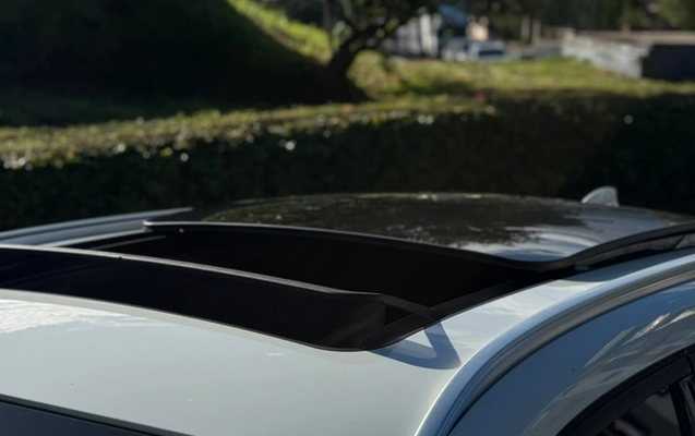 imagem-https://www.socarrao.com.br/sc-vehicle-images-prod/4302050/1791403676596-003_2d695a80fe69d7aa44222e54ed0746d2.jpg