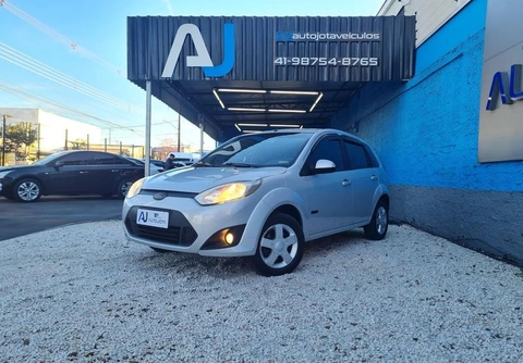 Ford Fiesta 2013 Prata — foto 1 de 3