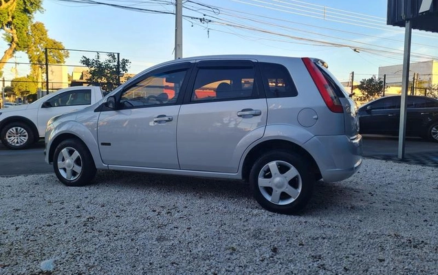 imagem-https://www.socarrao.com.br/sc-vehicle-images-prod/4302053/1791403723951-8299458_16_B_bc30cc5ca3.jpeg