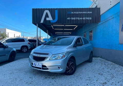 Chevrolet Onix 2016 Prata — foto 1 de 3