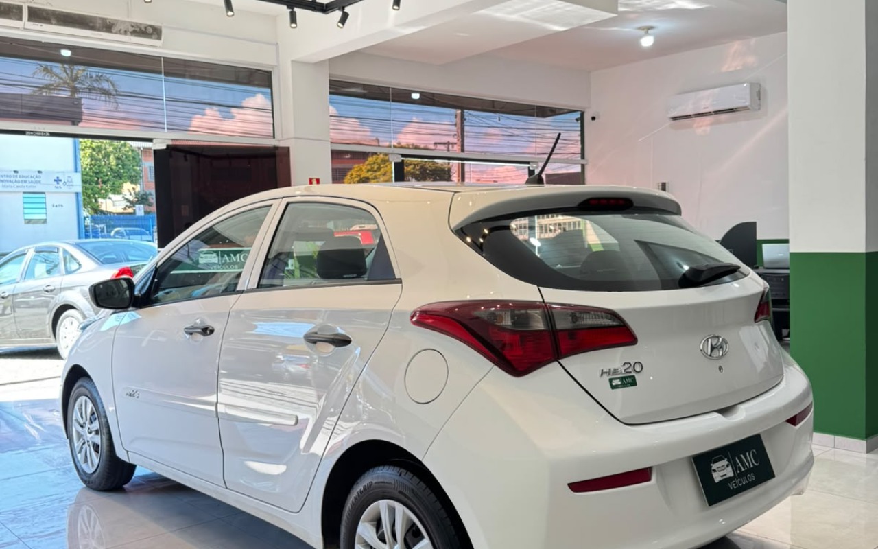 imagem-https://www.socarrao.com.br/sc-vehicle-images-prod/4302130/1791404107122-V2hhdHNBcHAgSW1hZ2UgMjAyNi0xMC0wNyBhdCAxNS4yNy41NC5qcGVn.jpeg