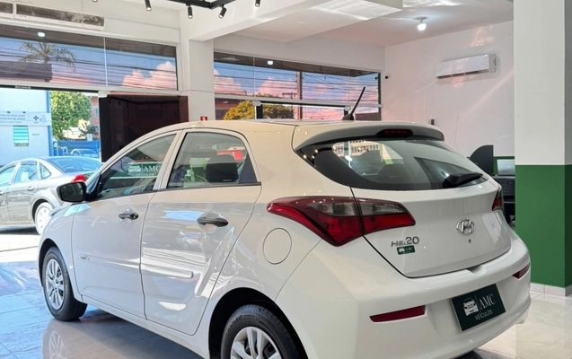 imagem-https://www.socarrao.com.br/sc-vehicle-images-prod/4302130/1791404107122-V2hhdHNBcHAgSW1hZ2UgMjAyNi0xMC0wNyBhdCAxNS4yNy41NC5qcGVn.jpeg