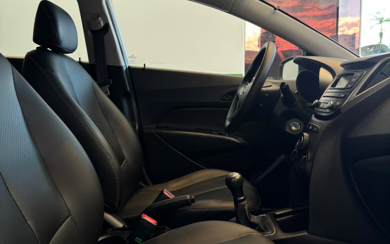 imagem-https://www.socarrao.com.br/sc-vehicle-images-prod/4302130/1791404107693-V2hhdHNBcHAgSW1hZ2UgMjAyNi0xMC0wNyBhdCAxNS4yNy41NSAoMikuanBlZw.jpeg