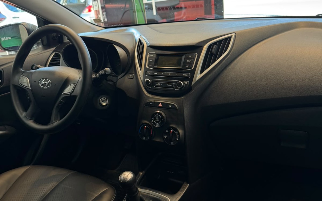 imagem-https://www.socarrao.com.br/sc-vehicle-images-prod/4302130/1791404107905-V2hhdHNBcHAgSW1hZ2UgMjAyNi0xMC0wNyBhdCAxNS4yNy41NiAoMSkuanBlZw.jpeg