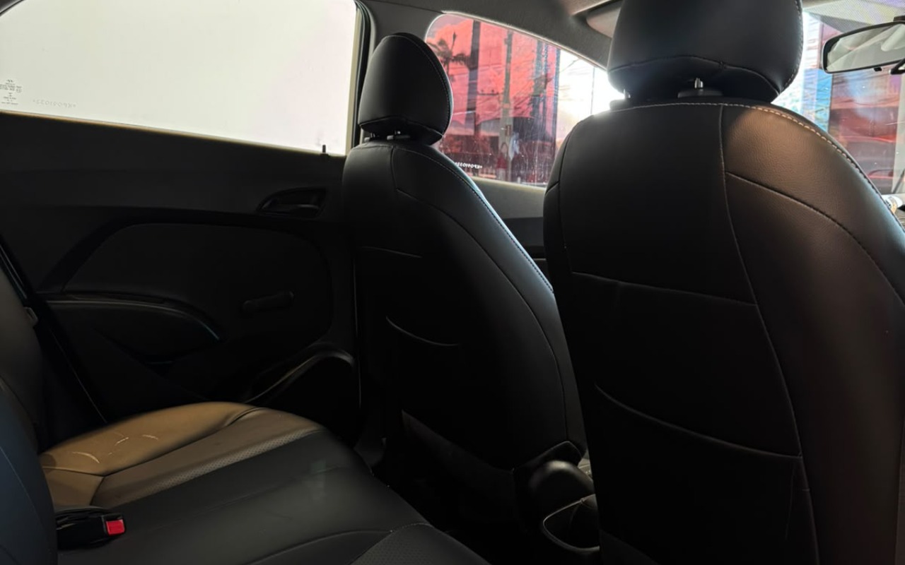 imagem-https://www.socarrao.com.br/sc-vehicle-images-prod/4302130/1791404109185-V2hhdHNBcHAgSW1hZ2UgMjAyNi0xMC0wNyBhdCAxNS4yNy41NSAoMykuanBlZw.jpeg