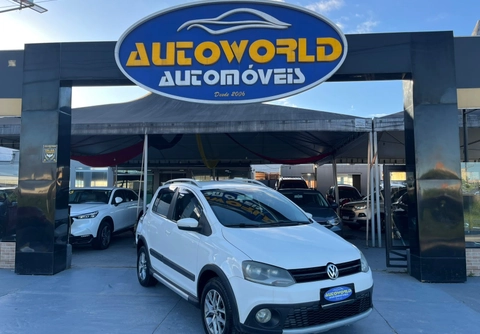 Volkswagen Crossfox 1.6 T. Flex 16V 5p 2013 Branco — foto 1 de 3