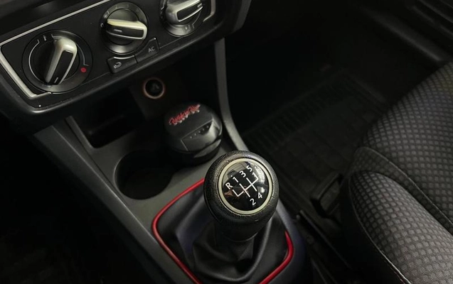 imagem-https://www.socarrao.com.br/sc-vehicle-images-prod/4302205/1791480319747-8552806_5_B_b4d0ae7ff0.jpeg