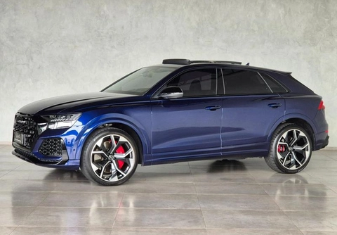 Audi RS Q8 2023 Azul — foto 1 de 3