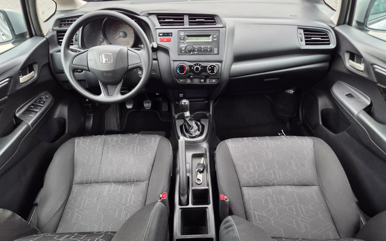 imagem-https://www.socarrao.com.br/sc-vehicle-images-prod/4302398/1791406143984-V2hhdHNBcHAgSW1hZ2UgMjAyNi0xMC0wNyBhdCAxNy4zNS4xMSAoMykuanBlZw.jpeg
