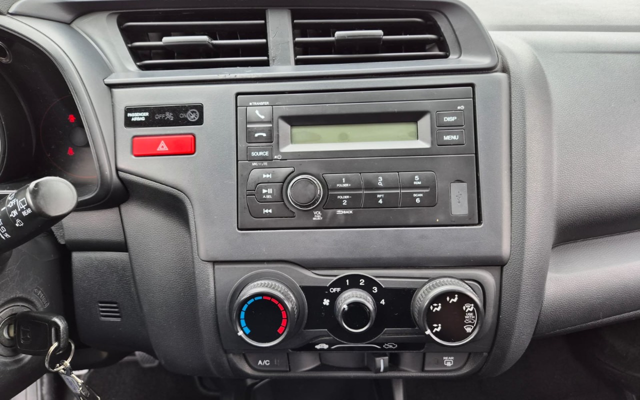 imagem-https://www.socarrao.com.br/sc-vehicle-images-prod/4302398/1791406144342-V2hhdHNBcHAgSW1hZ2UgMjAyNi0xMC0wNyBhdCAxNy4zNS4xMSAoMSkuanBlZw.jpeg