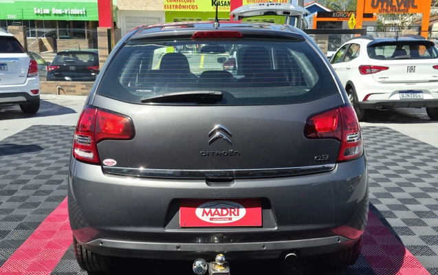 imagem-https://www.socarrao.com.br/sc-vehicle-images-prod/4302403/1791406231186-003_6838c6432ebc00dd61200ff6d0dcd3b5.jpg