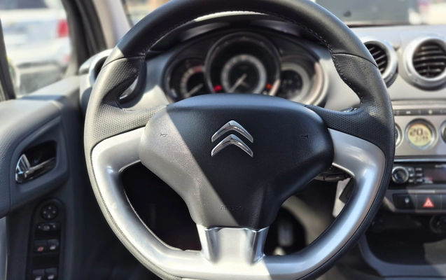 imagem-https://www.socarrao.com.br/sc-vehicle-images-prod/4302403/1791406231197-003_1b7c3cd106bbcd724bd6aab02f0a3982.jpg