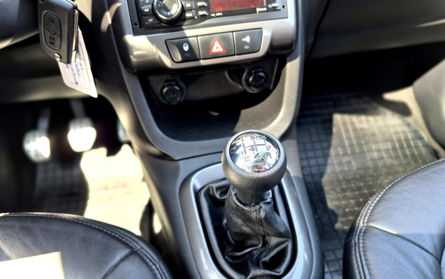 imagem-https://www.socarrao.com.br/sc-vehicle-images-prod/4302403/1791406231200-003_270dfe0ea48fec8281e9c560fe60daa6.jpg