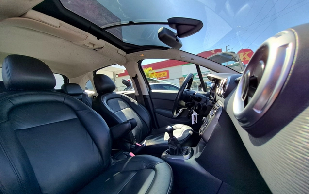 imagem-https://www.socarrao.com.br/sc-vehicle-images-prod/4302403/1791406231206-003_c050cc34d3e1e76dc80711d4811fd772.jpg