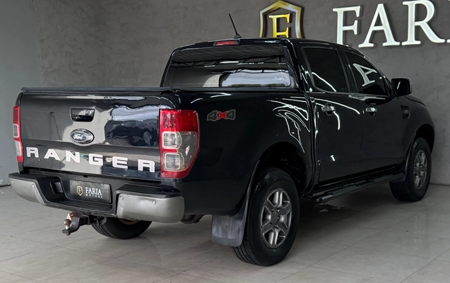 imagem-https://www.socarrao.com.br/sc-vehicle-images-prod/4302424/1791406283412-8066d991-99d5-439f-9f2a-66bf56fdfc03.jpg