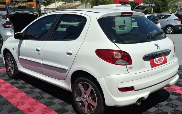 imagem-https://www.socarrao.com.br/sc-vehicle-images-prod/4302429/1791406312882-003_19a8634276bc1b84af869bf9b6347731.jpg