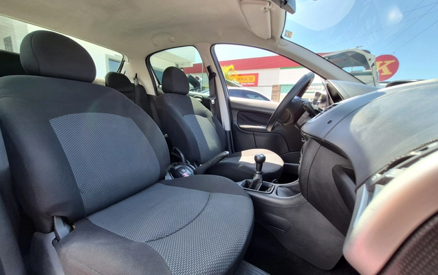 imagem-https://www.socarrao.com.br/sc-vehicle-images-prod/4302429/1791406312900-003_8cd5ff8834a685bcf96d12e8dca5290d.jpg