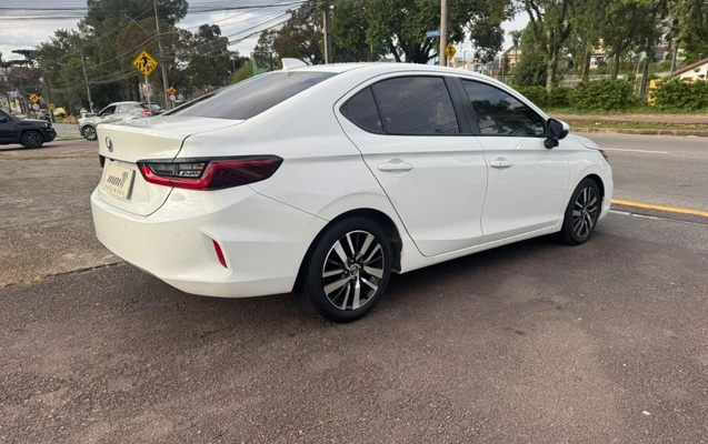 imagem-https://www.socarrao.com.br/sc-vehicle-images-prod/4302452/1791406660809-V2hhdHNBcHAgSW1hZ2UgMjAyNi0xMC0wNyBhdCAxNy4zNC4zMyAoMSkuanBlZw.jpeg