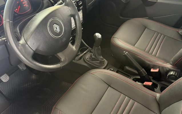 imagem-https://www.socarrao.com.br/sc-vehicle-images-prod/4302465/1791406671547-V2hhdHNBcHAgSW1hZ2UgMjAyNi0xMC0wNyBhdCAxNy41MS4xNCAoMykuanBlZw.jpeg