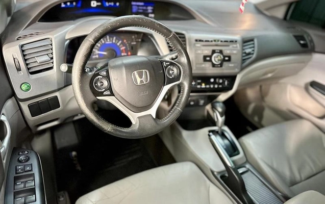 imagem-https://www.socarrao.com.br/sc-vehicle-images-prod/4302496/1791406763044-8495801_3_B_940eecbc3f.jpeg