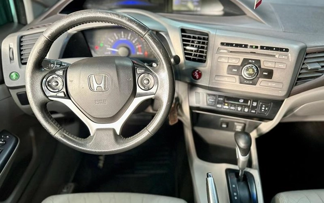 imagem-https://www.socarrao.com.br/sc-vehicle-images-prod/4302496/1791406763047-8495801_4_B_14716c0fa2.jpeg