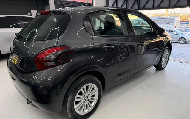 imagem-https://www.socarrao.com.br/sc-vehicle-images-prod/4302530/1791406948505-4_060149.jpg