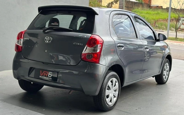 imagem-https://www.socarrao.com.br/sc-vehicle-images-prod/4302531/1791406977263-8553578_0_B_e006c487d3.jpeg