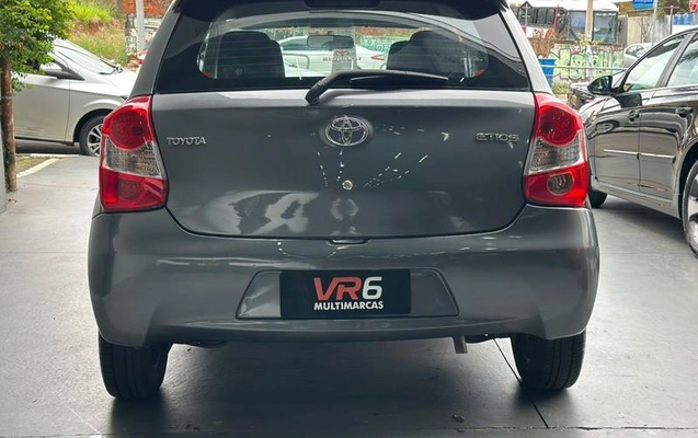 imagem-https://www.socarrao.com.br/sc-vehicle-images-prod/4302531/1791406977264-8553578_2_B_bf2cc354b4.jpeg