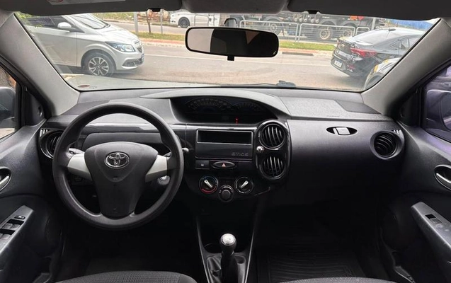 imagem-https://www.socarrao.com.br/sc-vehicle-images-prod/4302531/1791406977269-8553578_6_B_c0a173449d.jpeg