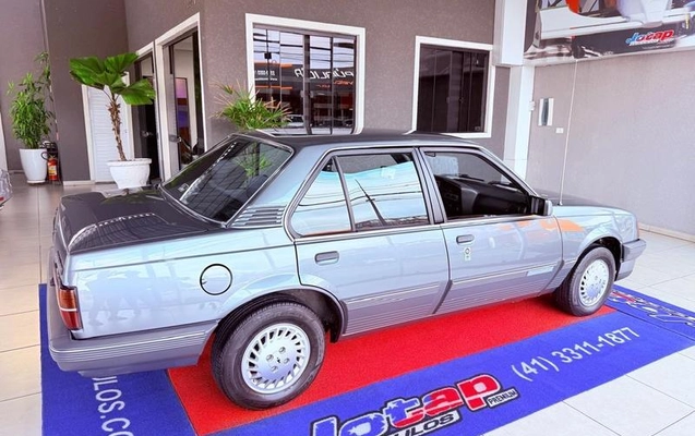 imagem-https://www.socarrao.com.br/sc-vehicle-images-prod/4302547/1791407305471-8553592_15_B_d8b68f0683.jpeg