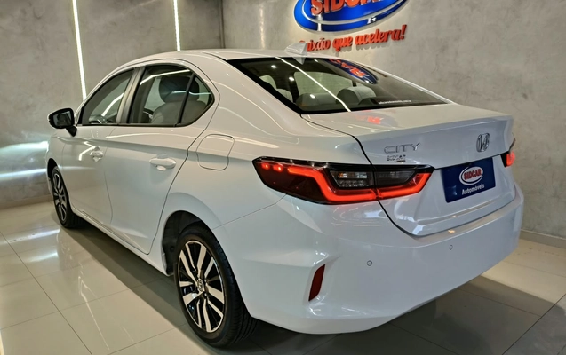imagem-https://www.socarrao.com.br/sc-vehicle-images-prod/4302549/1791407299979-003_3edc2b5ae02ae428ff70966e210155c0.jpg