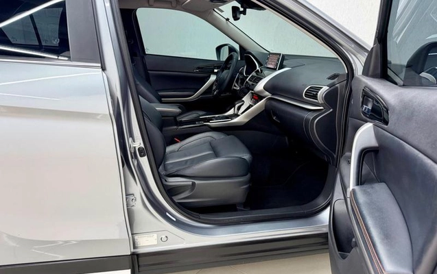 imagem-https://www.socarrao.com.br/sc-vehicle-images-prod/4302604/1791411010781-8553691_19_B_6cb21c72cc.jpeg