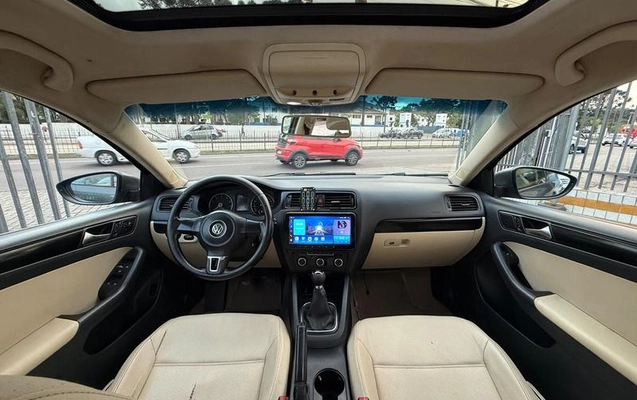 imagem-https://www.socarrao.com.br/sc-vehicle-images-prod/4302769/1791408648093-8549144_14_B_0f7319f646.jpeg