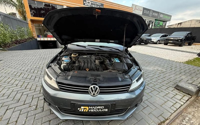imagem-https://www.socarrao.com.br/sc-vehicle-images-prod/4302769/1791408648097-8549144_17_B_02ca615f69.jpeg