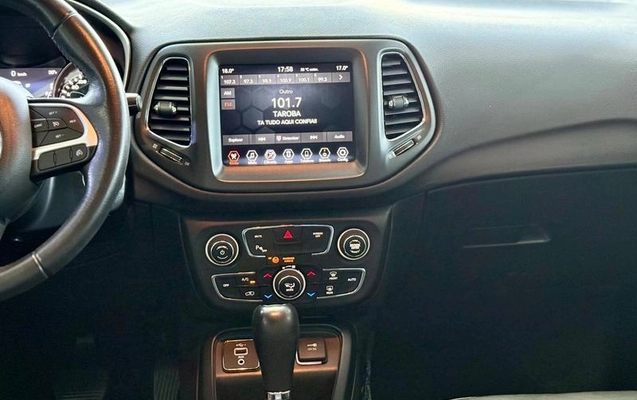 imagem-https://www.socarrao.com.br/sc-vehicle-images-prod/4302790/1791410130707-8472767_12_B_fad10e6160.jpeg