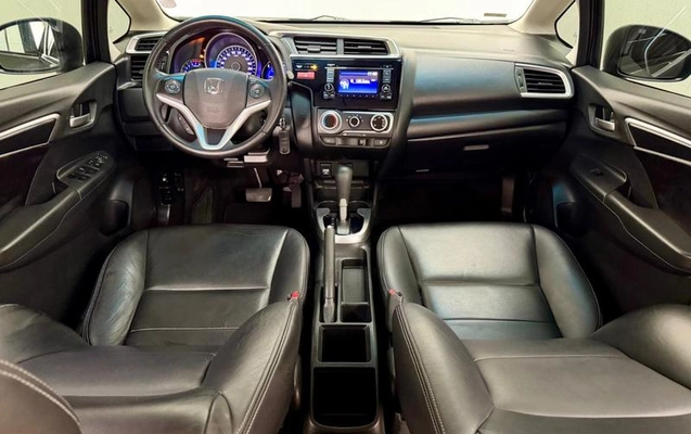 imagem-https://www.socarrao.com.br/sc-vehicle-images-prod/4302793/1791410846108-8553749_12_B_f7fb7398b7.jpeg